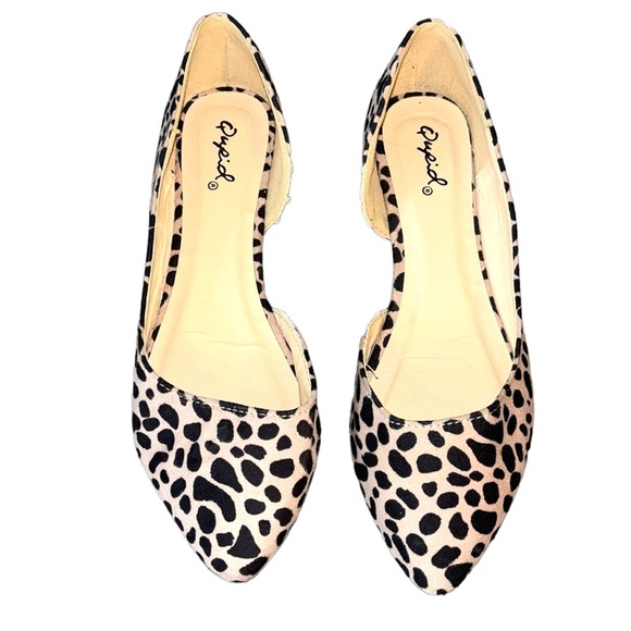 QUPID Zooey Nude Leopard Suede D'Orsay Flats in women’s size 5.5 - Picture 2 of 12